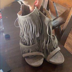 High heels brand new